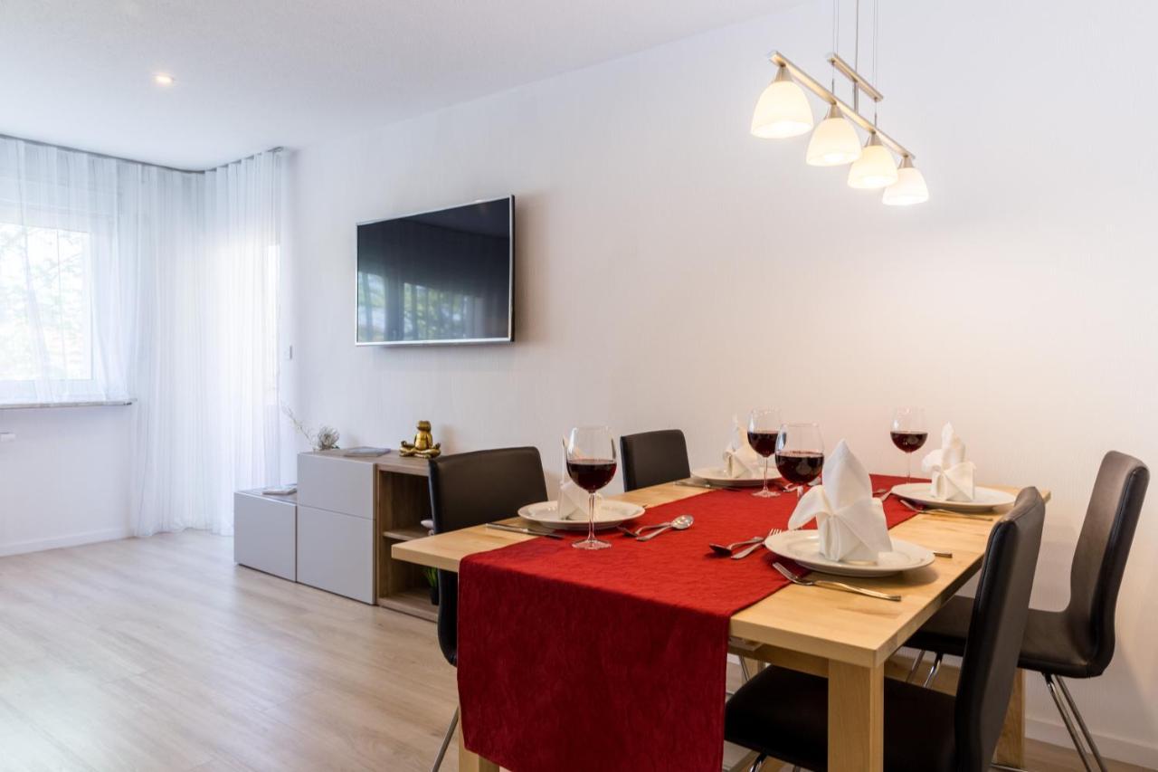 Apartment Eastside Mit 3 Zimmern Fuer Bis Zu 5 Personen Mit Balkon FDH Exterior photo